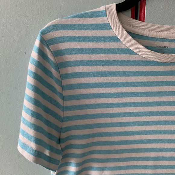 Discontinued Casual T-Shirt - Blue Horizontal Stripped Shirt - Picture 3 of 4